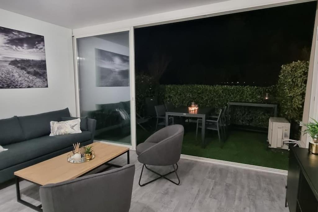 Le Neuburg Sur La Plage Vue Mer Climatisation Piscine Parking Sete Luaran gambar